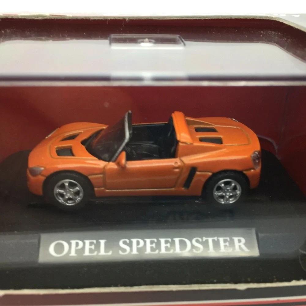 Road Signature Yat Ming Opel‎ Speedster Convertible Car Orange Die Cast 1/72